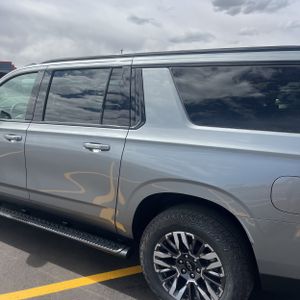 CHEVROLET SUBURBAN Z71 - 6