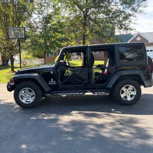صورة 3 لـ 2016 JEEP WRANGLER UNLIMITED SPORT