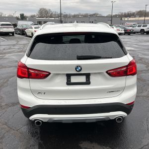 BMW X1 XDRIVE28I - 7