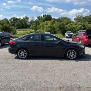 صورة 10 لـ 2015 FORD FOCUS SE