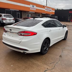 FORD FUSION SE - 7