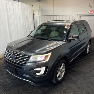 FORD EXPLORER XLT - 1