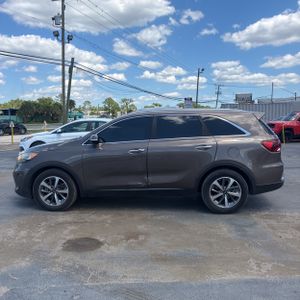 KIA SORENTO EX V6 - 3