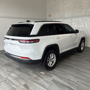 JEEP GRAND CHEROKEE LAREDO X - 8