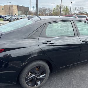 HYUNDAI ELANTRA SEL - 9