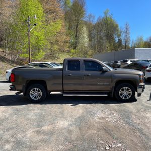 CHEVROLET SILVERADO 1500 - 10