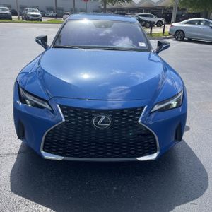 2022 Lexus IS 300 BASE — миниатюра 14