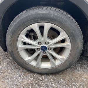 صورة مصغرة 17 لـ 2018 FORD ESCAPE SE