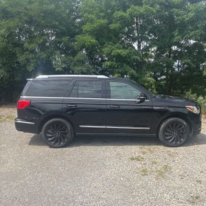 صورة 10 لـ 2021 Lincoln NAVIGATOR RESERVE