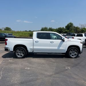 2021 Chevrolet SILVERADO 1500 LTZ 照片 10
