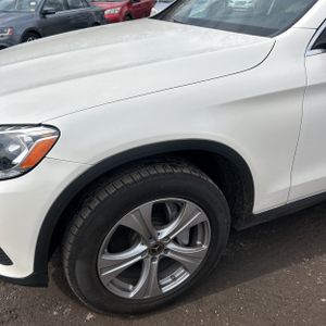 MERCEDES-BENZ GLC - 2