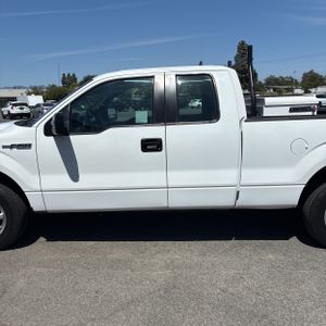 FORD F-150 XL - 4