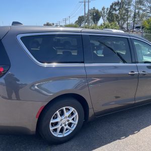 CHRYSLER PACIFICA TOURING - 9