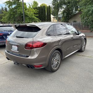 PORSCHE CAYENNE GTS - 7