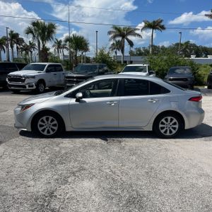 2020 Toyota COROLLA LE 照片 3