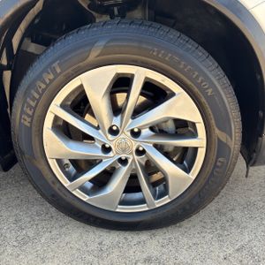 2015 Nissan ROGUE SL — миниатюра 20