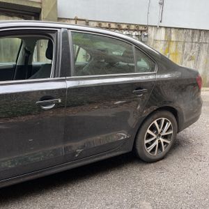 VOLKSWAGEN JETTA 1.4T SE - 6