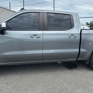 2021 Chevrolet SILVERADO 1500 LT 照片 4