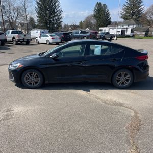 HYUNDAI ELANTRA VALUE EDITION - 3