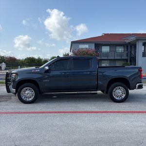 2020 Chevrolet SILVERADO 1500 LT — фото 3