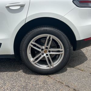 2019 Porsche MACAN BASE — миниатюра 18