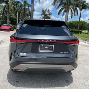 صورة 7 لـ 2025 Lexus RX 350 BASE