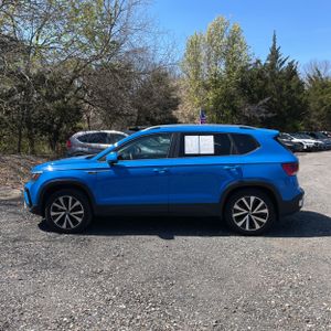 VOLKSWAGEN TAOS SE 4MOTION - 3