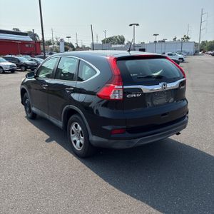 2016 Honda CR-V LX — фото 5