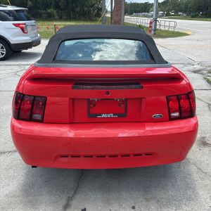 FORD MUSTANG BASE - 7