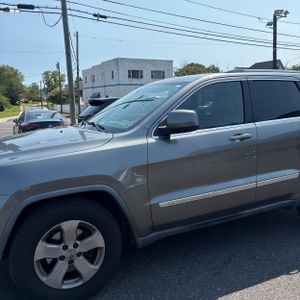 2012 JEEP GRAND CHEROKEE LAREDO — фото 2