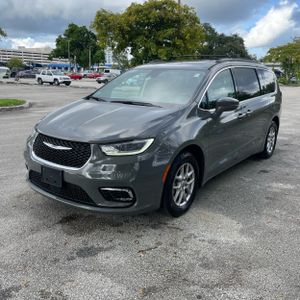 2022 Chrysler PACIFICA TOURING L photo 1