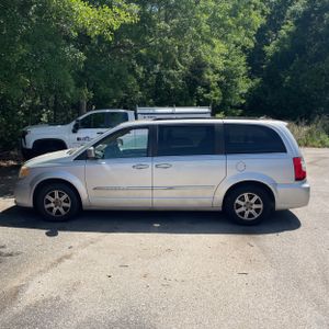 CHRYSLER TOWN & COUNTRY TOURING - 3