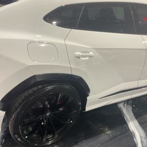 2020 Lamborghini URUS BASE photo 8
