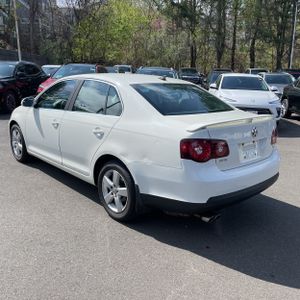 VOLKSWAGEN JETTA SE - 5