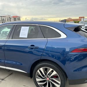 صورة 6 لـ 2021 Jaguar F-PACE P250 S