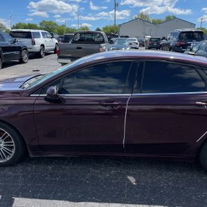FORD FUSION SE - 4