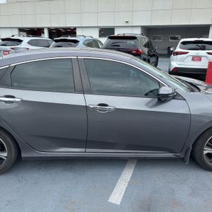 صورة 11 لـ 2016 Honda CIVIC TOURING