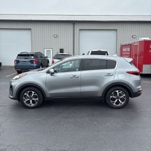 2021 KIA SPORTAGE LX photo 3