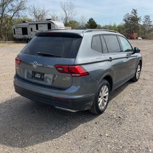 VOLKSWAGEN TIGUAN 2.0T S 4MOTION - 8