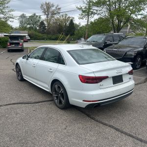 AUDI A4 2.0T PREMIUM - 5