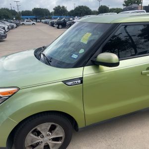 صورة 2 لـ 2015 KIA SOUL BASE