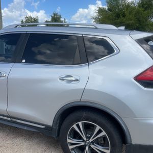 صورة 6 لـ 2017 Nissan ROGUE SL