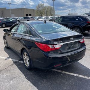 HYUNDAI SONATA GLS - 3