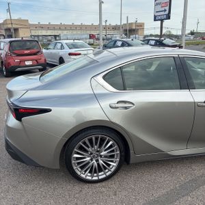 LEXUS IS 300 BASE - 9