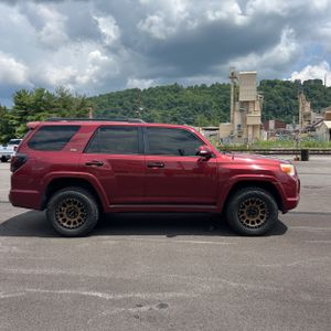 صورة 10 لـ 2010 Toyota 4RUNNER SR5