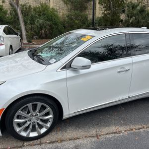 Cadillac XTS Luxury - 2