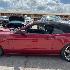 FORD MUSTANG GT PREMIUM - 4