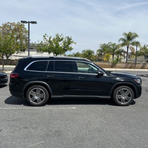 MERCEDES-BENZ GLS - 10