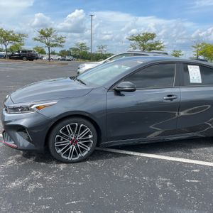 2023 KIA FORTE GT 照片 2