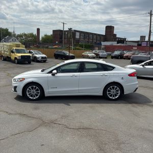 FORD FUSION HYBRID SE - 3